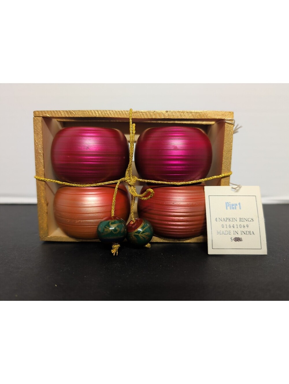 VTG Pier 1 Imports Metallic Ribbed Ball Napkin Rings Set of 4 Pink Bronze NIB